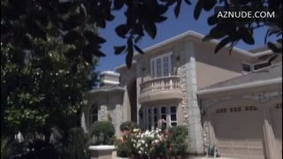 KENDRA WILKINSON nude in Kendra on Top