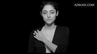 GOLSHIFTEH FARAHANI nude in Corps et Ames