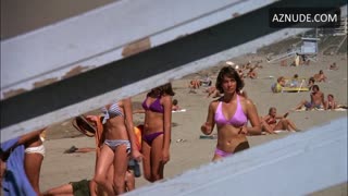 KATHLEEN QUINLAN nude in Lifeguard