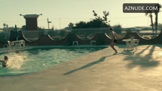LAUREN WEEDMAN nude in Looking