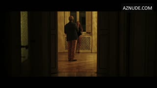 EURIDICE AXEN nude in Loro