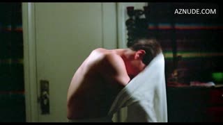 SHELLEY LONG nude in Losin