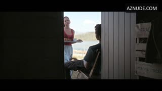 ESTER EXPOSITO nude in Lost in the Night