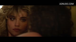EVA DE DOMINICI nude in Maradona: Blessed Dream