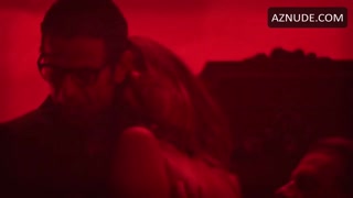 TAMMY DI CALAFIORI nude in Magnifica 70