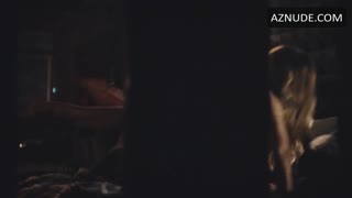 SIMONE SPOLADORE nude in Magnifica 70