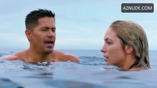 PERDITA WEEKS nude in Magnum P.I.