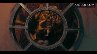 LAURA PRATS nude in Marco Polo
