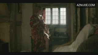 NIAMH ALGAR nude in Mary & George