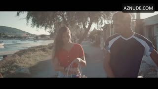 OPHELIE BAU nude in Mektoub, My Love: Canto Uno