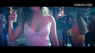 LOU LUTTIAU nude in Mektoub, My Love: Canto Uno