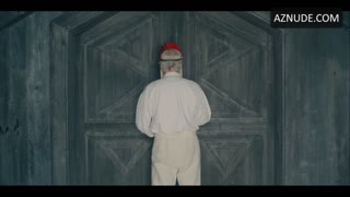 ISABELLE GRILL nude in Midsommar