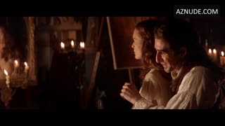 ROBIN WRIGHT nude in Moll Flanders