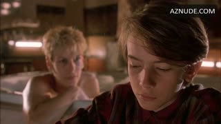 JAMIE LEE CURTIS nude in Mother