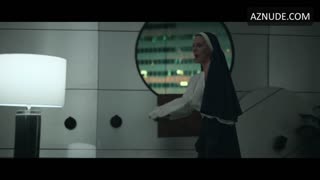 BETTY GILPIN nude in Mrs. Davis