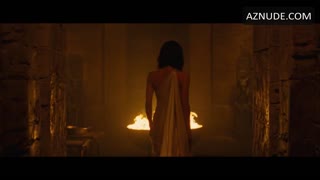 SOFIA BOUTELLA nude in The Mummy