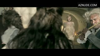 LUDIVINE SAGNIER nude in Napoleon