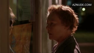 CATE BLANCHETT nude in Notes on a Scandal