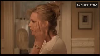 MICHELLE PFEIFFER nude in One Fine Day