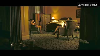 FLORENCE PUGH nude in Oppenheimer