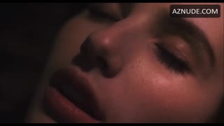 EMMA ROBERTS nude in Palo Alto