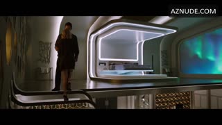 JENNIFER LAWRENCE nude in Passengers