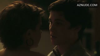 MAE WHITMAN nude in The Perks of Being a Wallflower