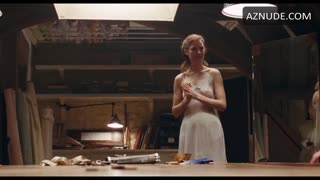 VICKY KRIEPS nude in Phantom Thread