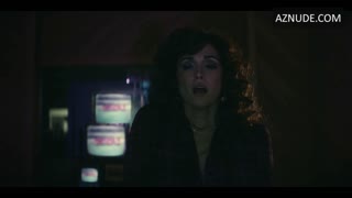 ROSE BYRNE nude in Physical