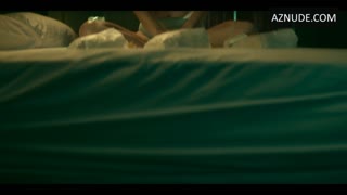 ROSE BYRNE nude in Physical