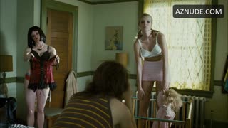 BLAKE LIVELY nude in The Private Lives of Pippa Lee