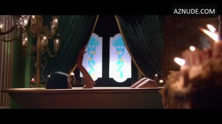 SUNNY LEONE nude in Ragini MMS 2