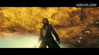MILLA JOVOVICH nude in Resident Evil: Extinction