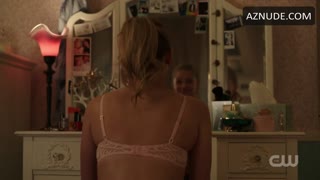 LILI REINHART nude in Riverdale