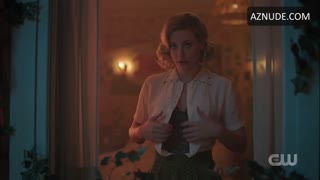 LILI REINHART nude in Riverdale