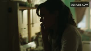 FRANKIE SHAW nude in SMILF