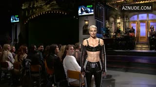 JULIA FOX nude in Saturday Night Live