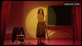 EDWIGE FENECH nude in L