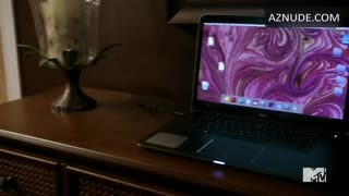 CARLSON YOUNG nude in Scream