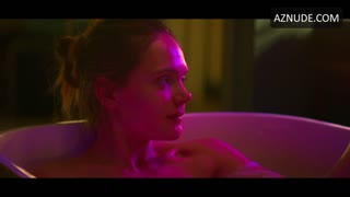 ALEKSANDRA SKRABA nude in Sexify