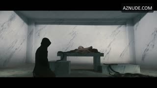 SERENAY SARIKAYA nude in Shahmaran