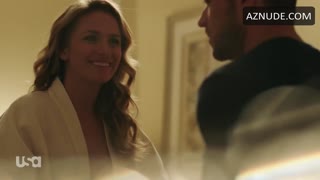 SHANTEL VANSANTEN nude in Shooter