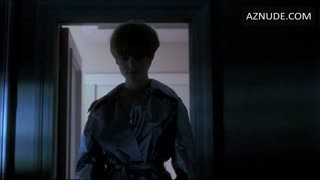 JENNIFER JASON LEIGH nude in Single White Female