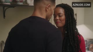 NOVI BROWN nude in Sistas