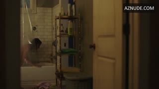 FRANKIE SHAW nude in SMILF
