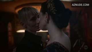 LENA HALL nude in Snowpiercer