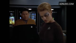 JERI RYAN nude in Star Trek: Voyager