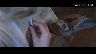 MORFYDD CLARK nude in Starve Acre