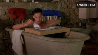 LIV TYLER nude in Stealing Beauty