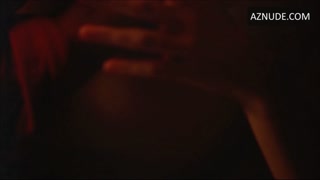 LIV TYLER nude in Stealing Beauty